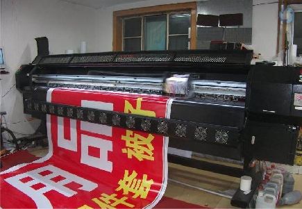 京山喷绘广告分辨率是多少？